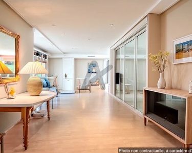 Maison 1 120 000 € - 230 m²