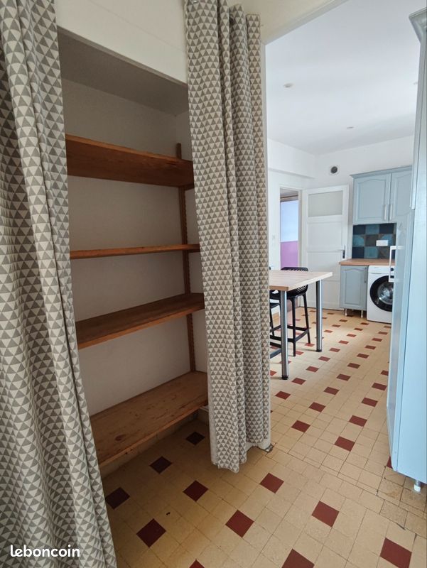 Appartement 4 pièces 110 m² · à Charmes · 110 m² · 630 €