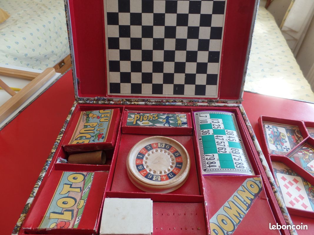 Mallette Jeux Ancienne En Carton - Dames, Jeu De L'oie - état Pour Pièces
