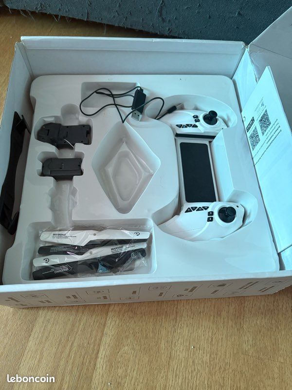 Drone Pantonma avec caméra HD & télécommande (image 2)