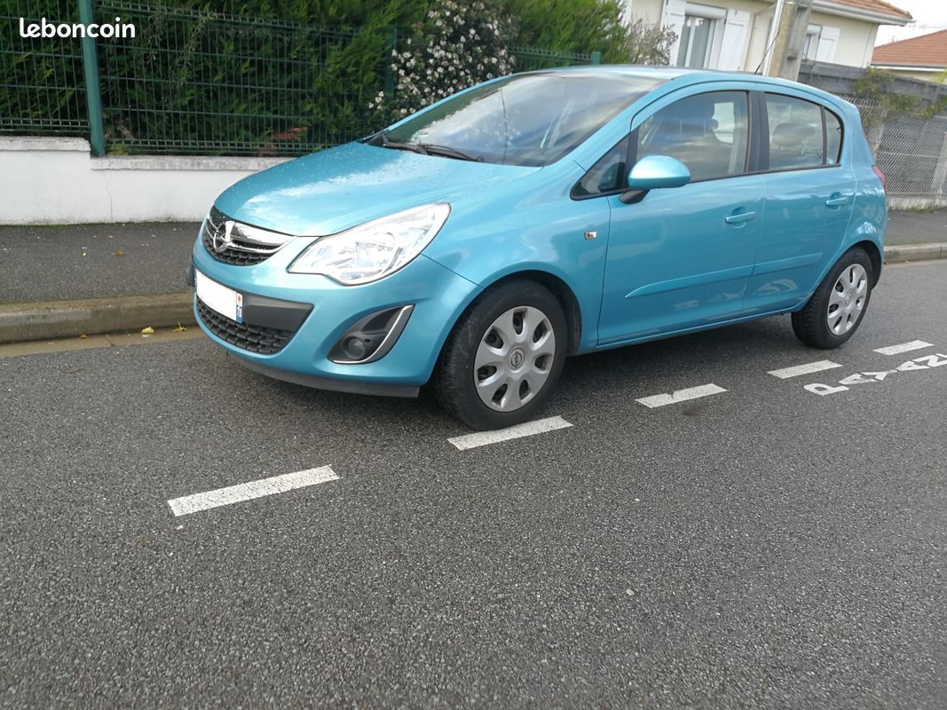 AUTORADIO OPEL CORSA IV Phase 2 (D) 2011