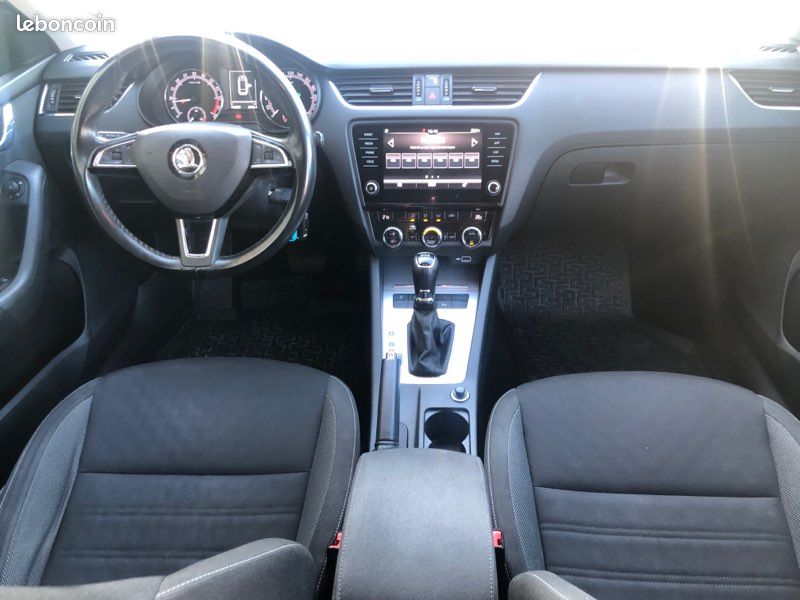 Skoda Octavia Combi 1.6tdi 116cv phase 2 (image 4)
