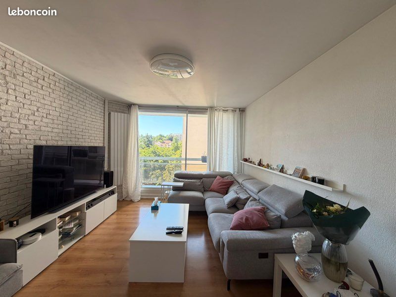 Appartement 3 pièces 69 m² · à Saint-Germain-en-Laye · 69 m² · 275 000 €