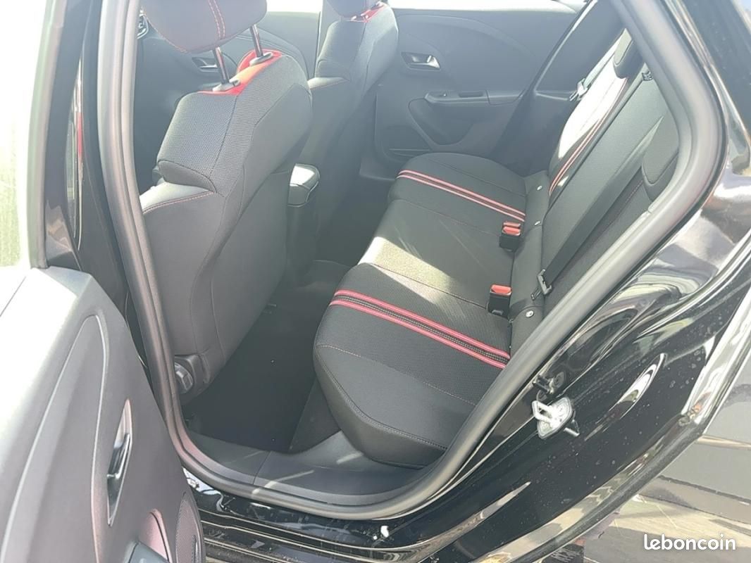 Opel Corsa VI 1.2 Turbo 100ch GS (image 12)