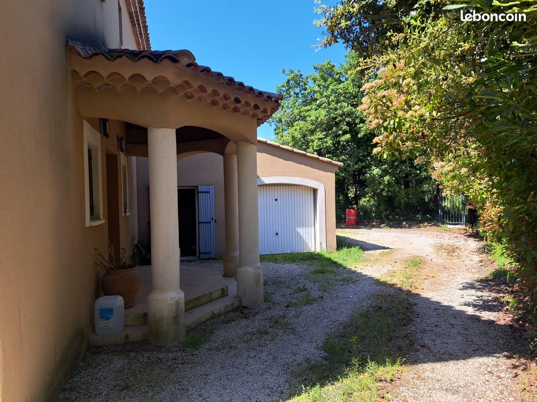 Villa familiale avec jardin et piscine | Rochefort-du-Gard | 155 m² (image 18)