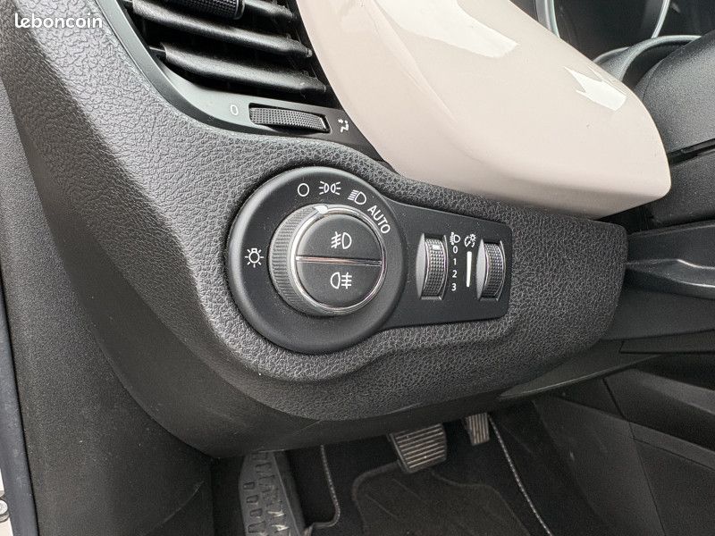 Fiat 500X 1.6 MULTIJET 16V 120CH LOUNGE (image 15)