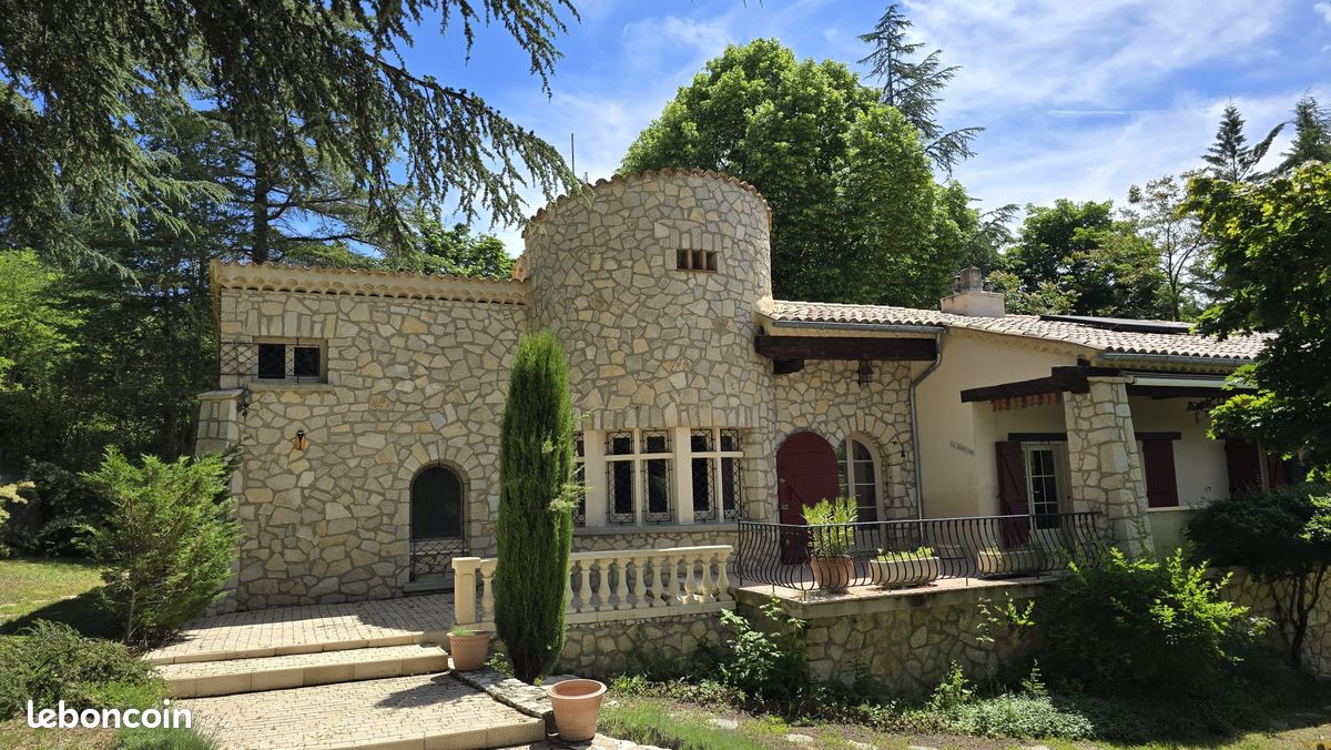 Maison 5 pièces 130 m² · à Sault · 130 m² · 375 000 €