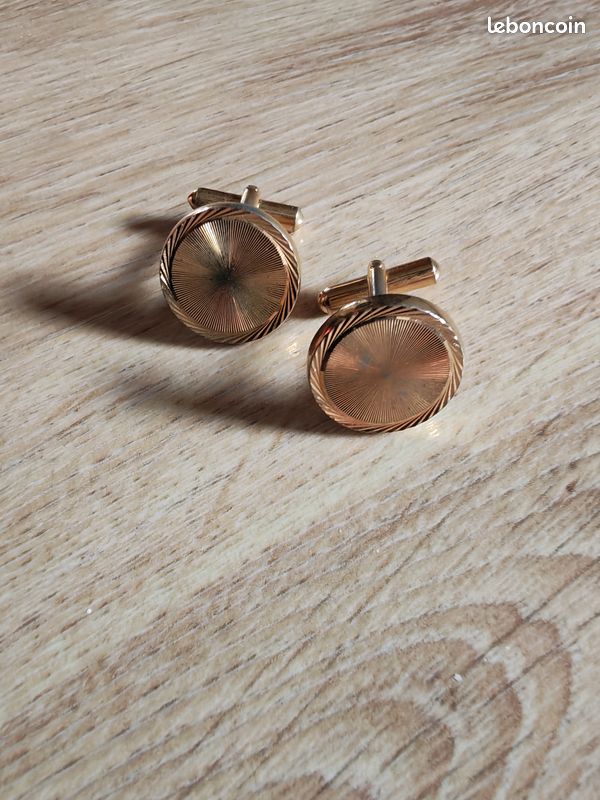 Boutons De Manchette Vintage Dorés - Occasion, Accessoire élégant Pour Chemise Homme