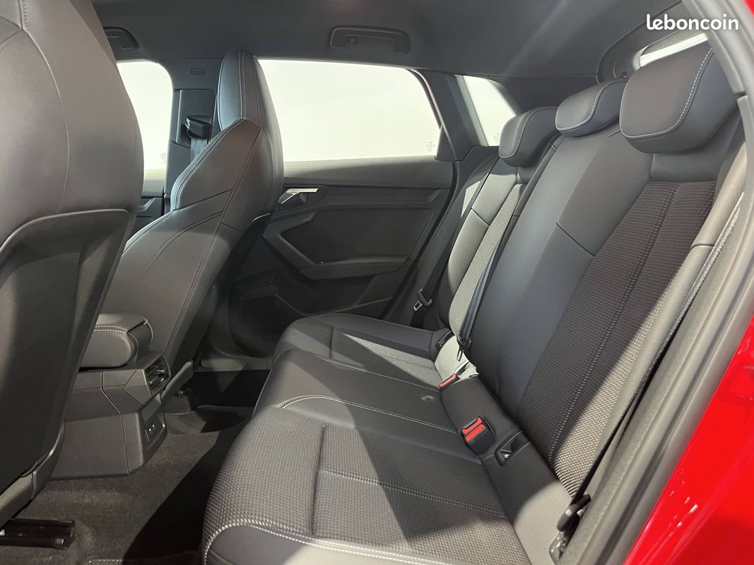 AUDI A3 Sportback 40 TDI 200 S tronic 7 Quattro S Line (image 10)