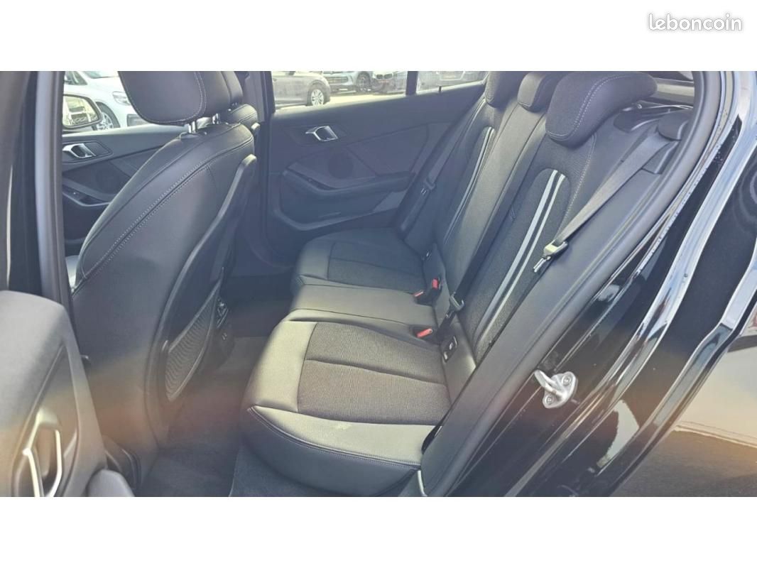 BMW Série 1 Advantage 116dA +Digital cockpit pro + Vitre AR teinte + Radar AV et + Regulateur + Ja16 (image 24)