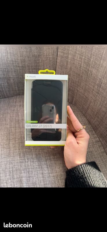 Etui portfolio élégant noir Samsung Galaxy J7 (2017) Muvit (image 1)