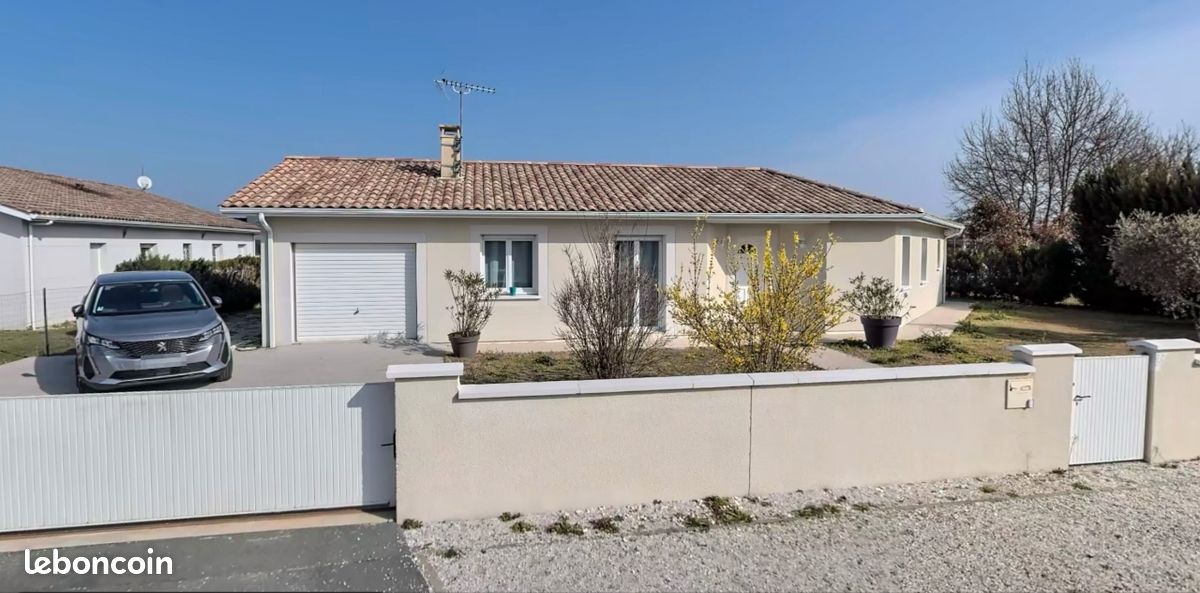 Maison 5 pièces 130 m² · à Saint-Jean-d'Illac · 130 m² · 1 564 €/mois