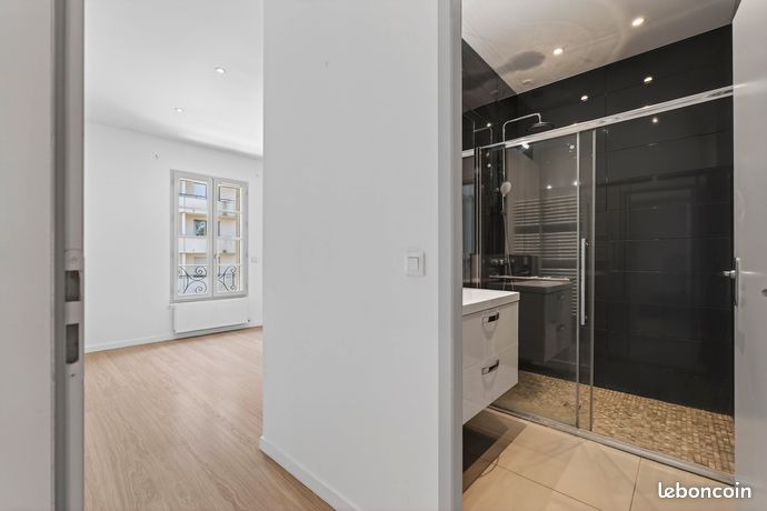 Caudéran — Maison contemporaine 139 m² DPE B / GES B — 4 ch + garage — 11