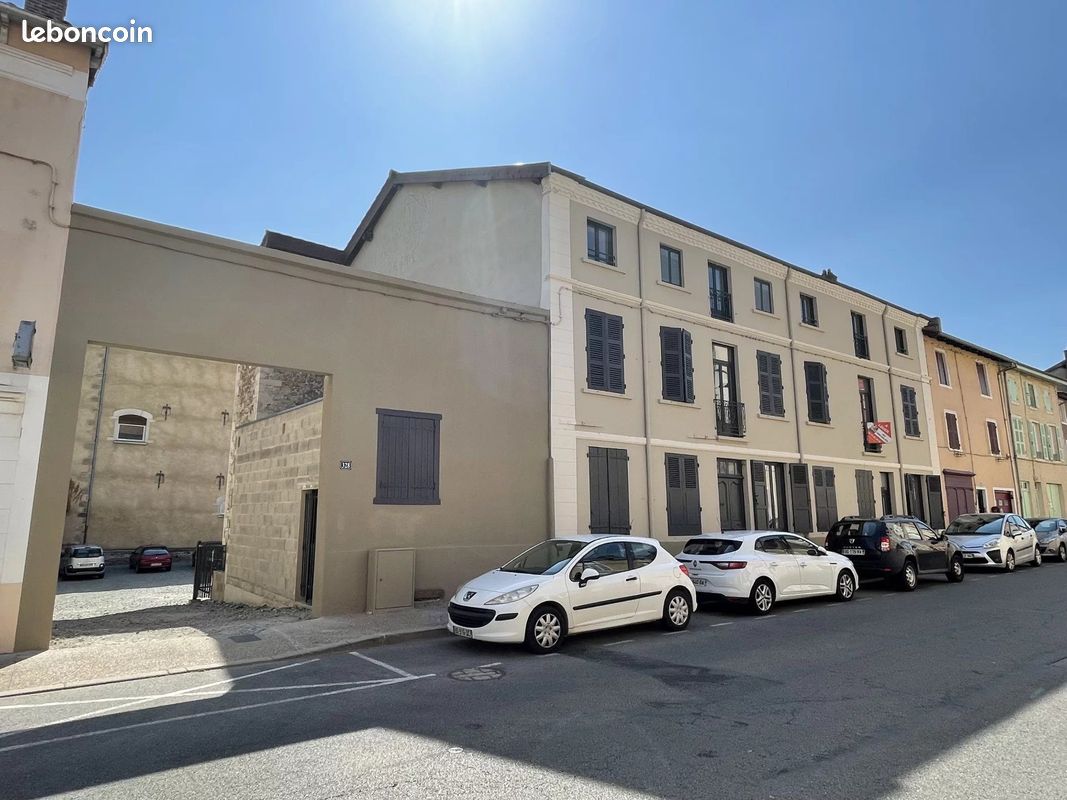Appartement 3 pièces 56 m² · à Beaujeu · 56 m² · 680 €