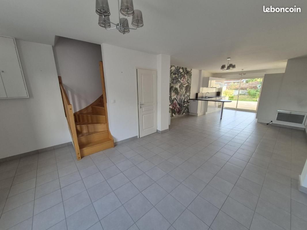 Maison 3 pièces 70 m² · à Bugnicourt · 70,4 m² · 800 €/mois
