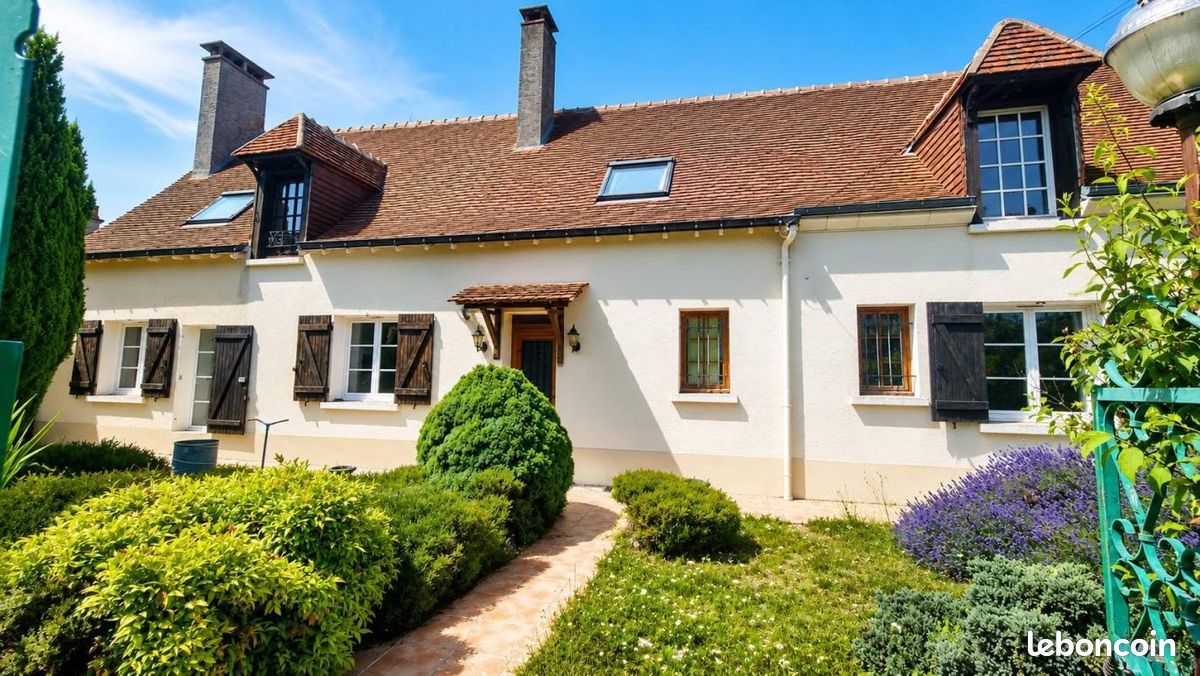 Maison 7 pièces 199 m² · à Loches · 199 m² · 355 300 €