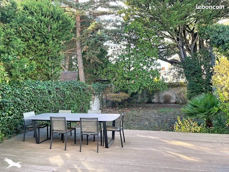 Maison 7 pièces 182 m² · à Bordeaux · 182 m² · 916 960 €