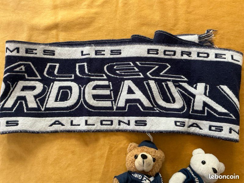 Lot De 2 écharpes Vintage Girondins De Bordeaux – Supporter, Collection, Scarf