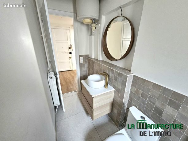 https://img.leboncoin.fr/api/v1/lbcpb1/images/83/1b/41/831b41972f0883fb12b5606f0eb48911045057ca.jpg?rule=ad-image