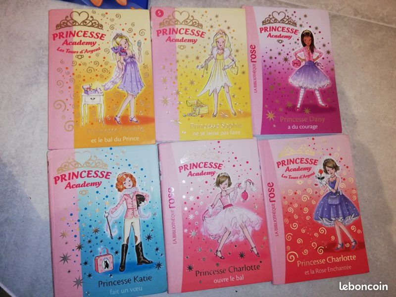 Lot de 12 livres de la bibliothèque rose (image 2)