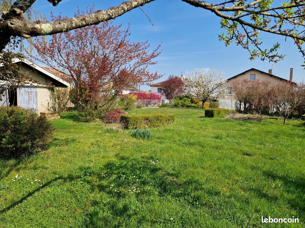 Maison 7 pièces 142 m² · à Mâcon · 142 m² · 235 000 €