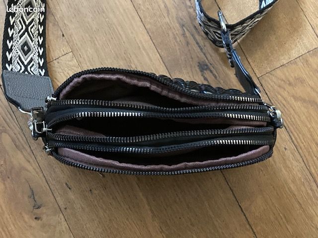 Petit sac noir très chic (image 3)