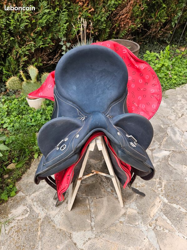 Selle Synthétique Pour Cheval Selle Australienne Synthétique Stock