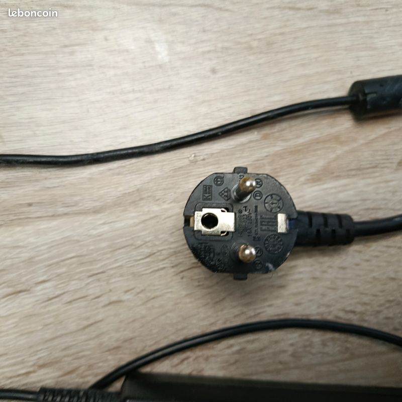 Chargeur original Chicony A12-230P1A 230 W – 19,5 V 11,8 A – Gigabyte AERO 15 (image 3)