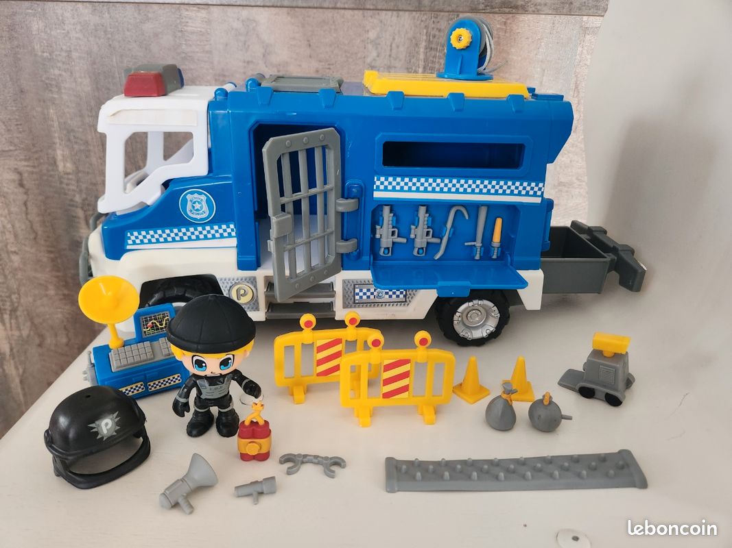 Camion de Police (image 1)