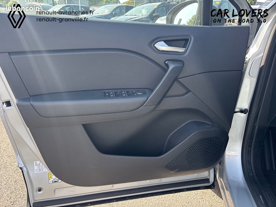 RENAULT Captur TCe 90 Evolution (image 17)