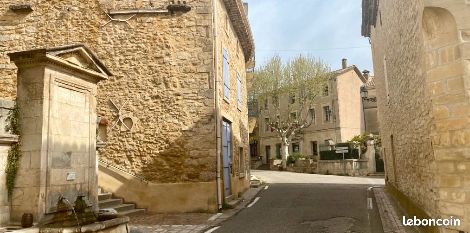 Terrain 700 m² Tresques · 109 900 €