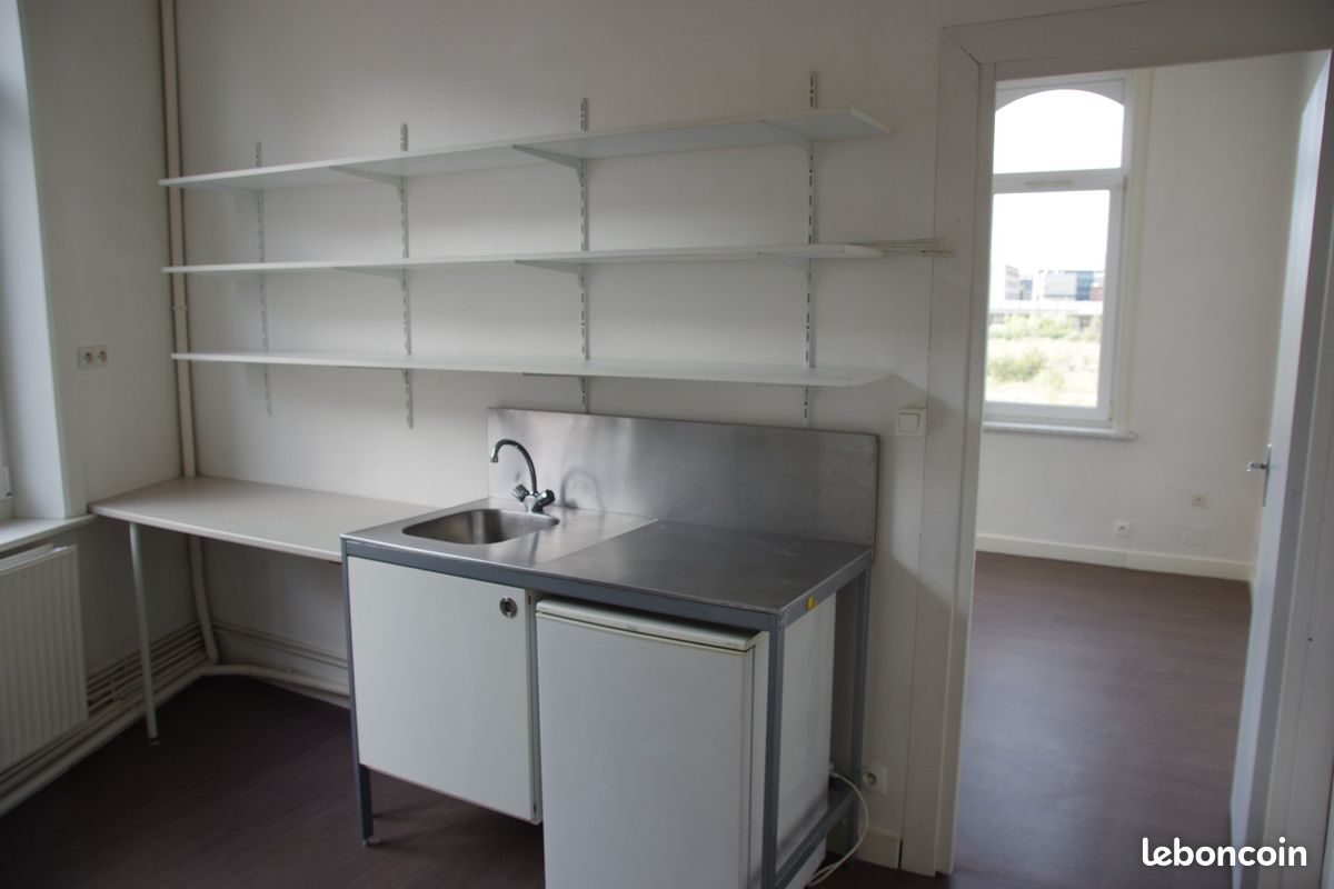 Immeuble 3 pièces 77 m² · à Lille · 77 m² · 235 000 €