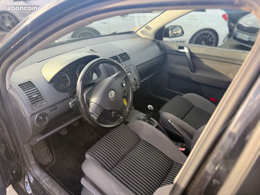 Volkswagen polo 1.9 tdi 100ch sportline garantie (image 2)