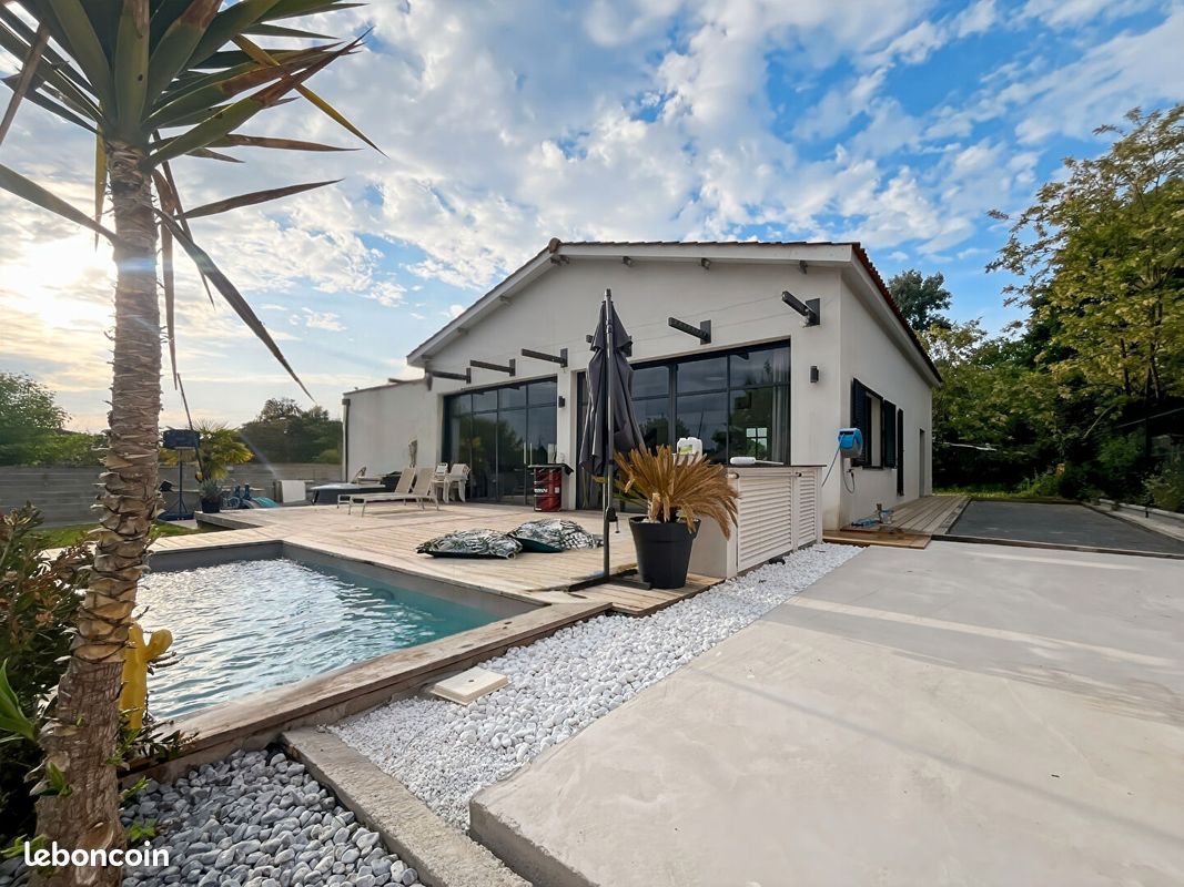 Maison 6 pièces 205 m² · à Sadirac · 205 m² · 634 400 €