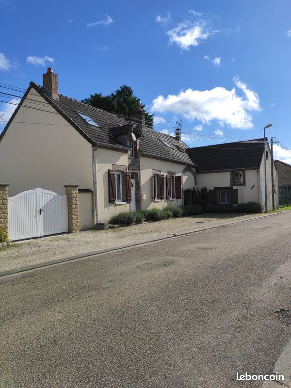 Maison 11 pièces 250 m² · à Vulaines · 250 m² · 170 000 €