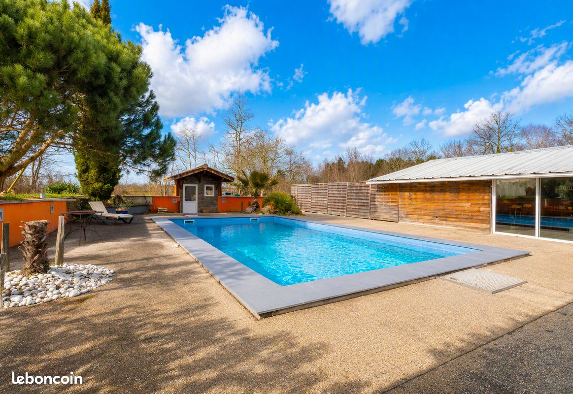 Maison 6 pièces 214 m² · à Louchats · 214 m² · 267 000 €