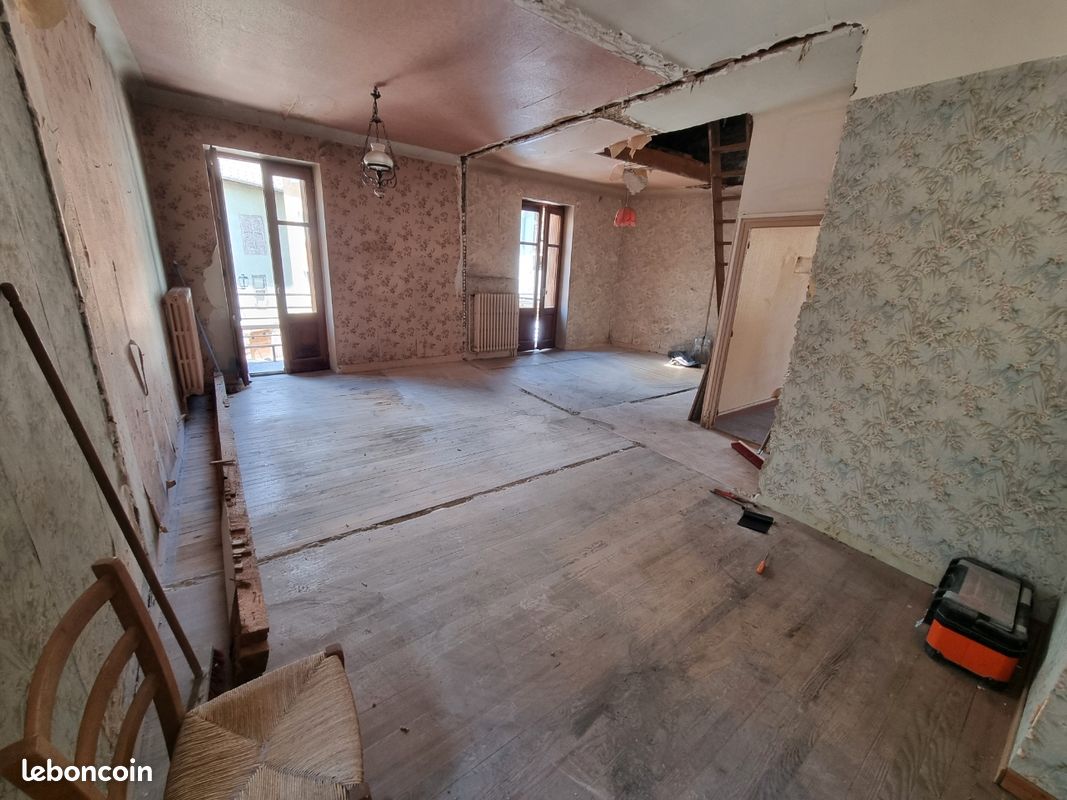 Maison 4 pièces 100 m² · à Embrun · 100 m² · 190 000 €