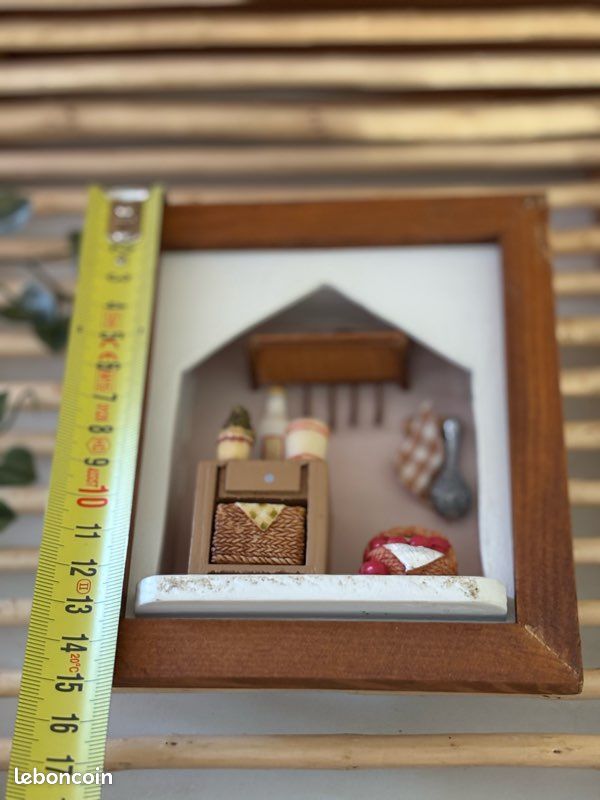 PETITE VITRINE EN bois ancienne miniature de cuisine EUR 15,00