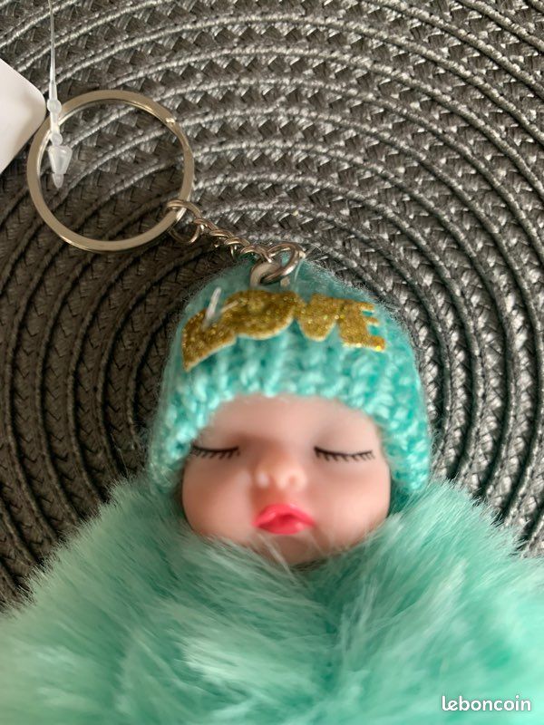Porte clé bébé vert (image 2)