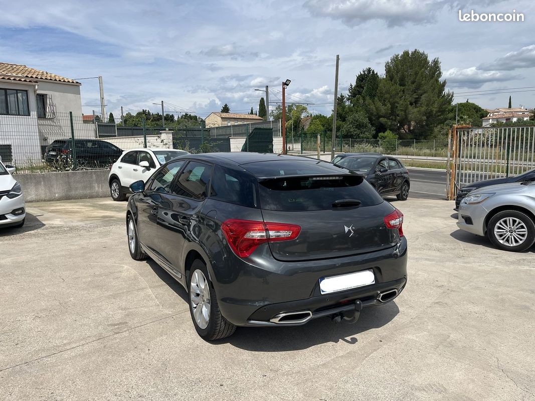 Citroen DS5 2.0 BLUEHDI180 BE CHIC S&S EAT6 (image 3)