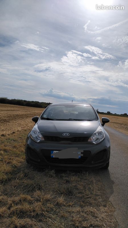 Kia Rio (image 1)