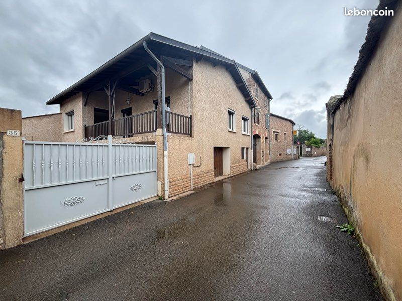Maison 9 pièces 125 m² · à Prissé · 125 m² · 179 500 €