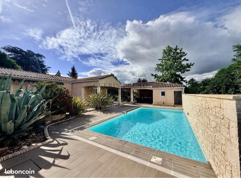 Maison 6 pièces 180 m² · à Lamonzie-Saint-Martin · 180 m² · 430 000 €