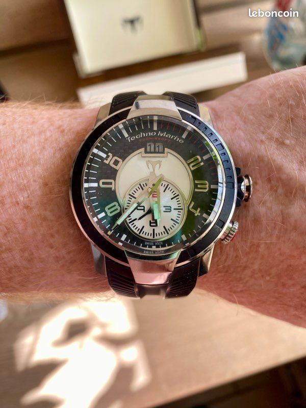 Montre TechnoMarine UF 6 Dual Time (image 1)