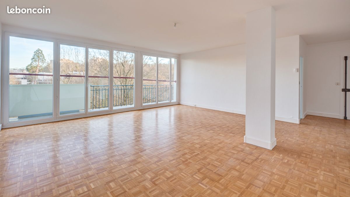 Appartement 3 pièces 98 m² · à Ville-d'Avray · 98 m² · 1 869 €/mois