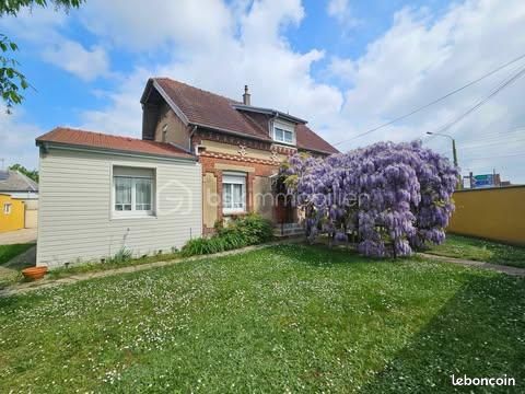 Maison 7 pièces 153 m² · à Saint-Aubin-lès-Elbeuf · 153 m² · 250 000 €