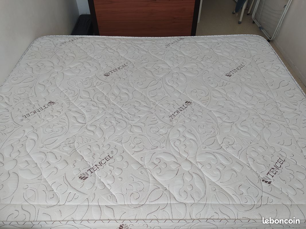 Sommier et matelas (image 1)