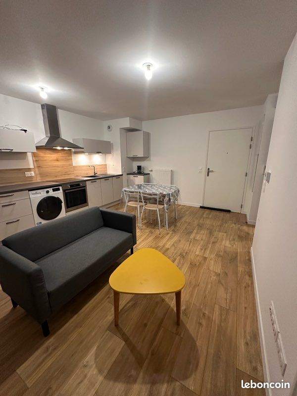 Appartement 2 pièces 37 m² · à Saint-Maximin · 37 m² · 800 €