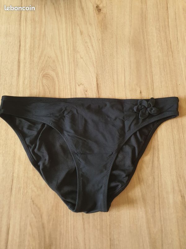 Maillot de Bain Femmes Marque Rouge-gorge Couleur Noir/ Taille