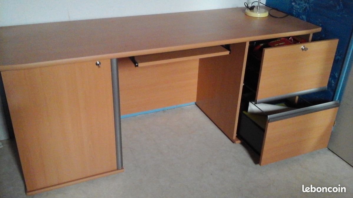 Bureau couleur bois clai (image 1)